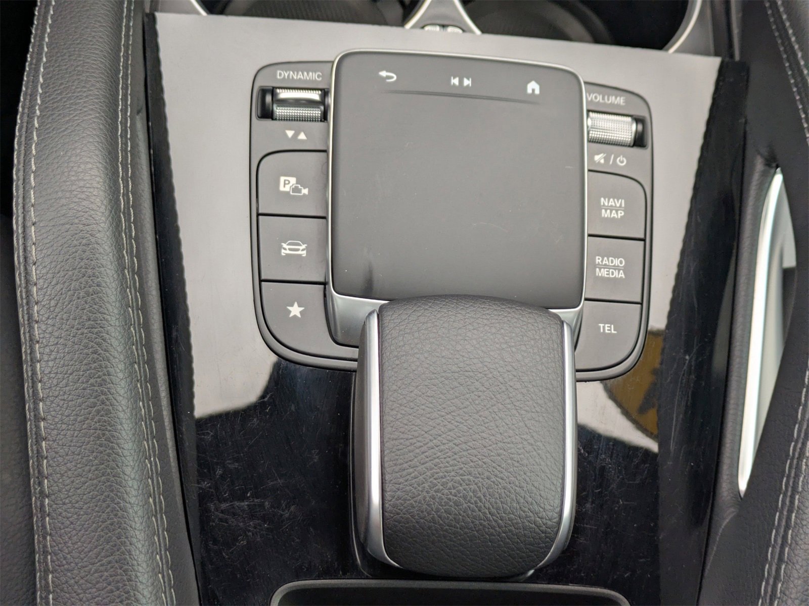 Used 2024 Mercedes-Benz GLE 450e 4MATIC image 25