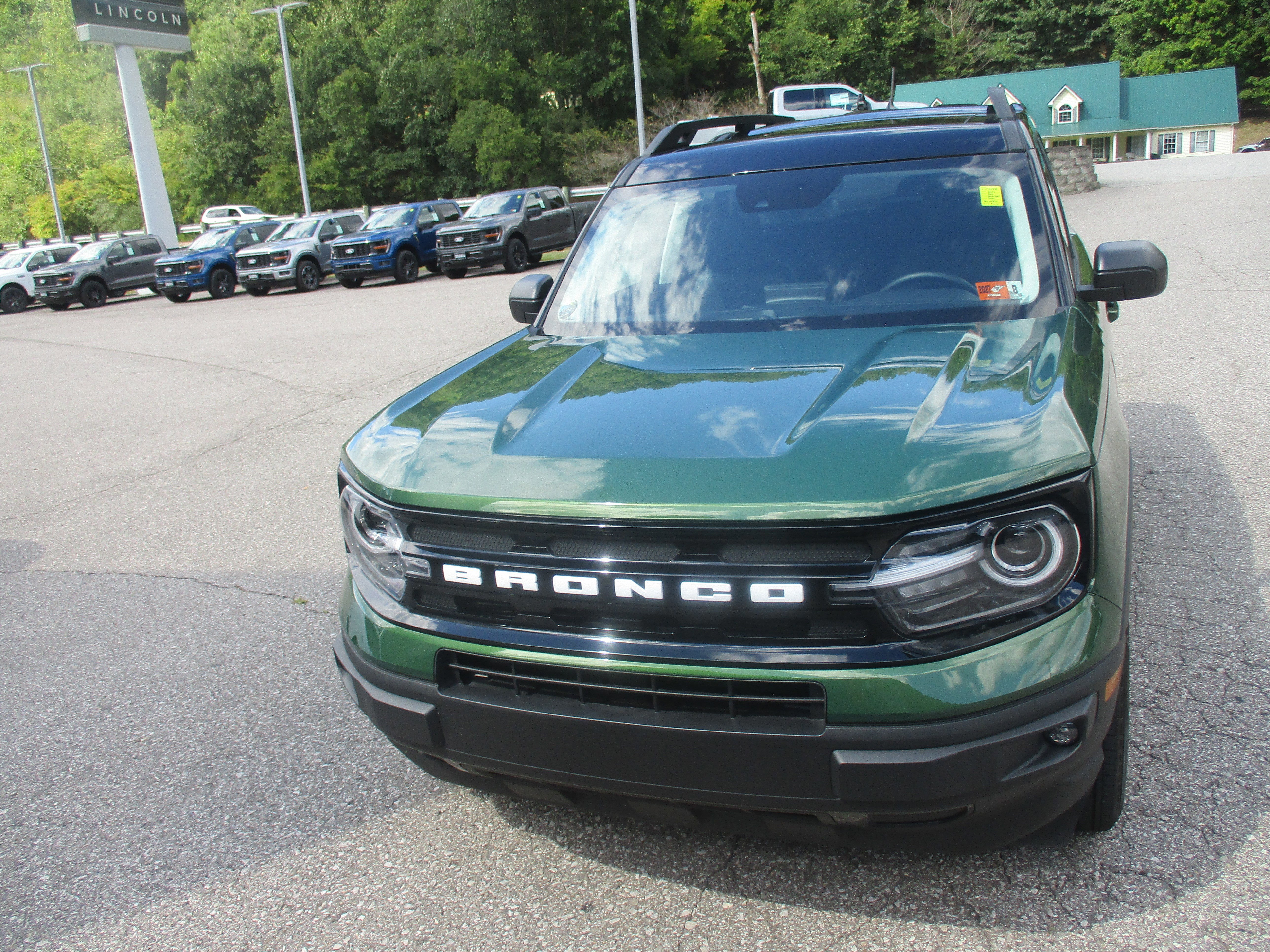 Certified 2024 Ford Bronco Sport Outer Banks w/ Tech Package image 2