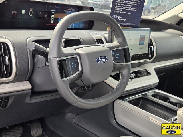 Certified 2025 Ford Expedition Active AWD/4WD image 20