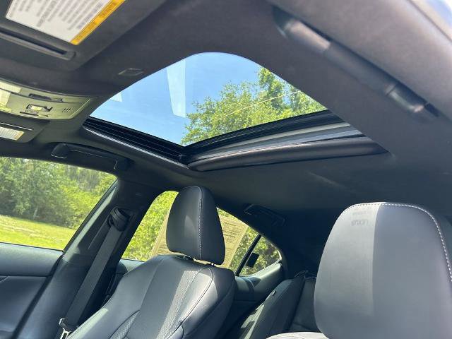 Used 2022 Lexus IS 350 F Sport RWD image 21