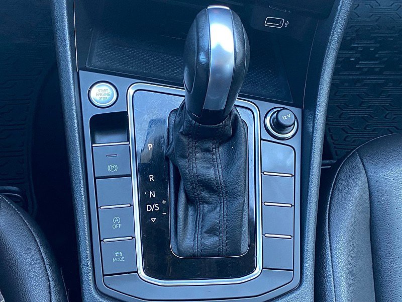 Used 2020 Volkswagen Jetta SEL FWD image 50