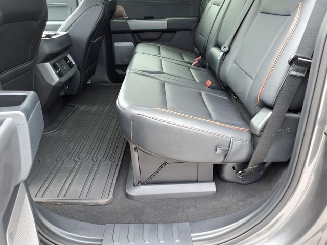 Certified 2025 Ford F250 Lariat w/ Chrome Package AWD/4WD image 18