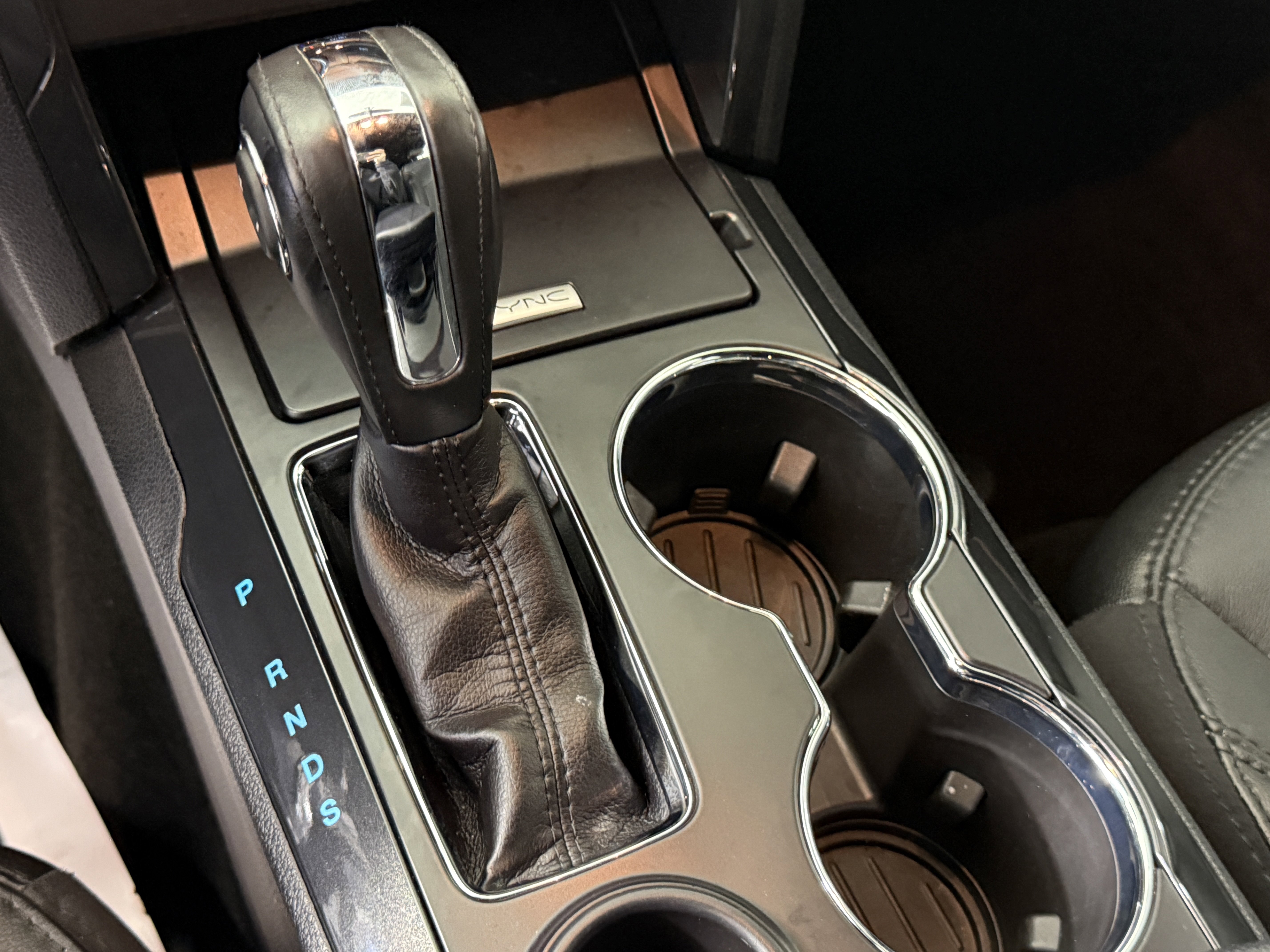 Certified 2018 Ford Explorer XLT w/ Equipment Group 202A image 21