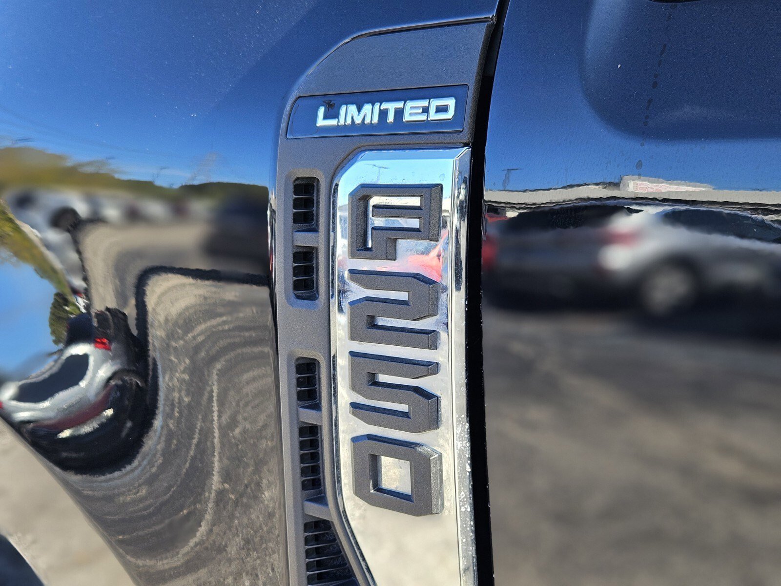 Certified 2024 Ford F250 Limited w/ FX4 Off-Road Package image 11