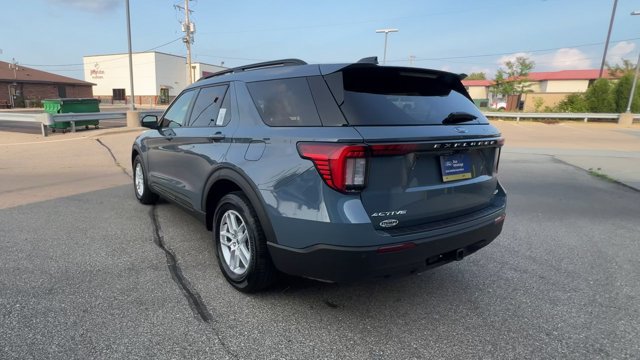 Certified 2026 Ford Explorer Active AWD/4WD image 9