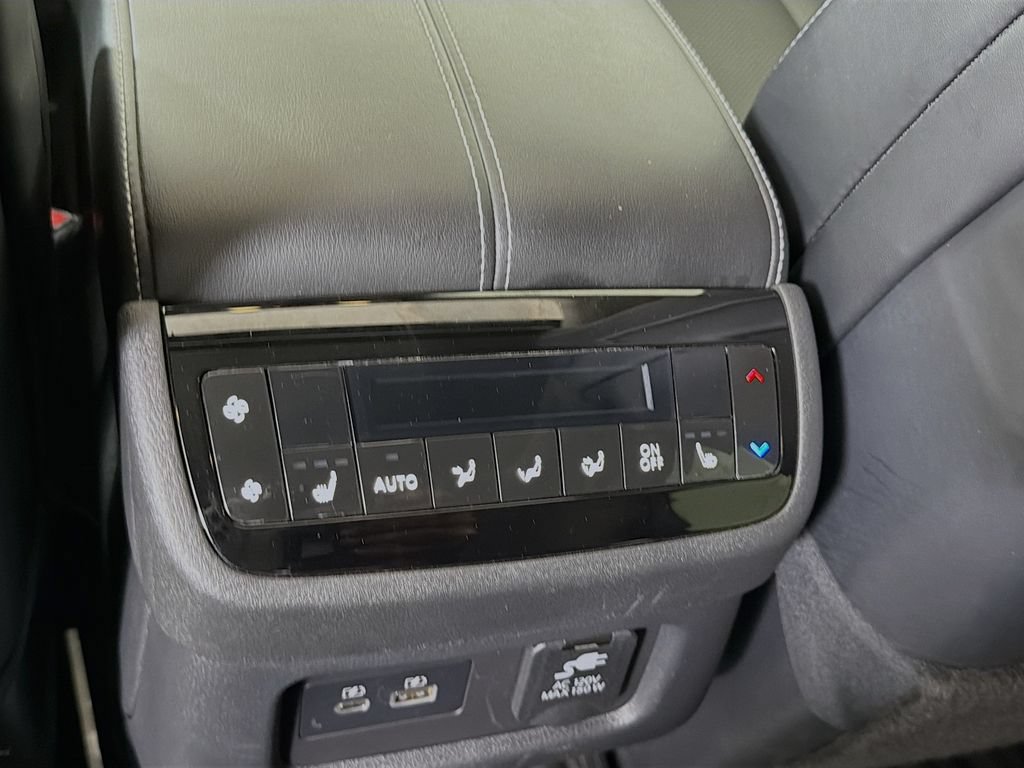 Used 2023 INFINITI QX60 Sensory w/ Vision Package AWD/4WD image 30