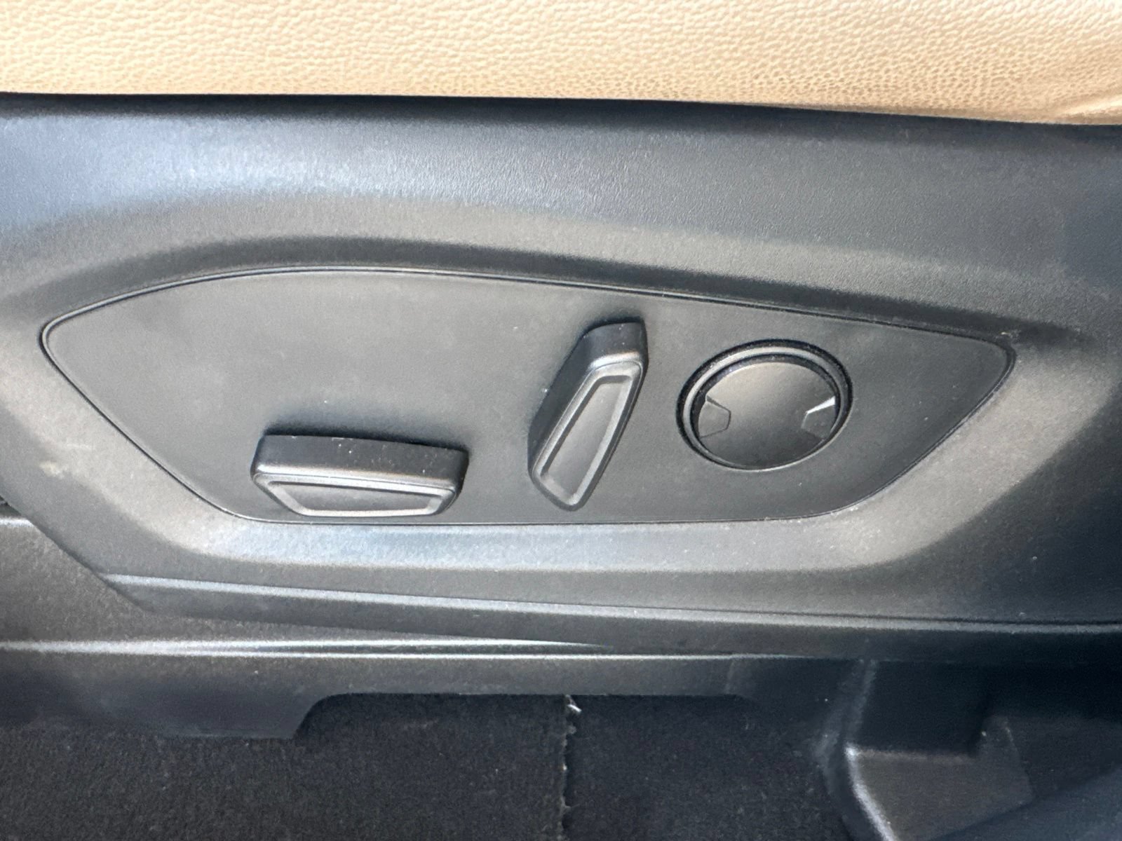 Certified 2020 Ford Explorer XLT AWD/4WD image 25