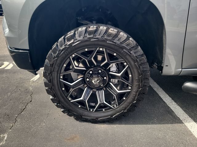 Used 2024 Chevrolet Silverado 1500 Custom Trail Boss AWD/4WD image 9