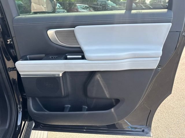 Certified 2025 Ford Expedition Max Platinum AWD/4WD image 18