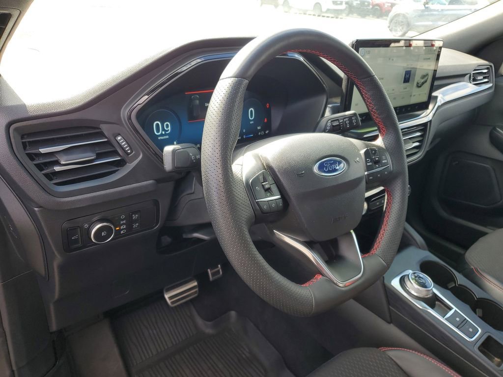 Certified 2024 Ford Escape ST-Line Select w/ Tech Pack #2 image 13