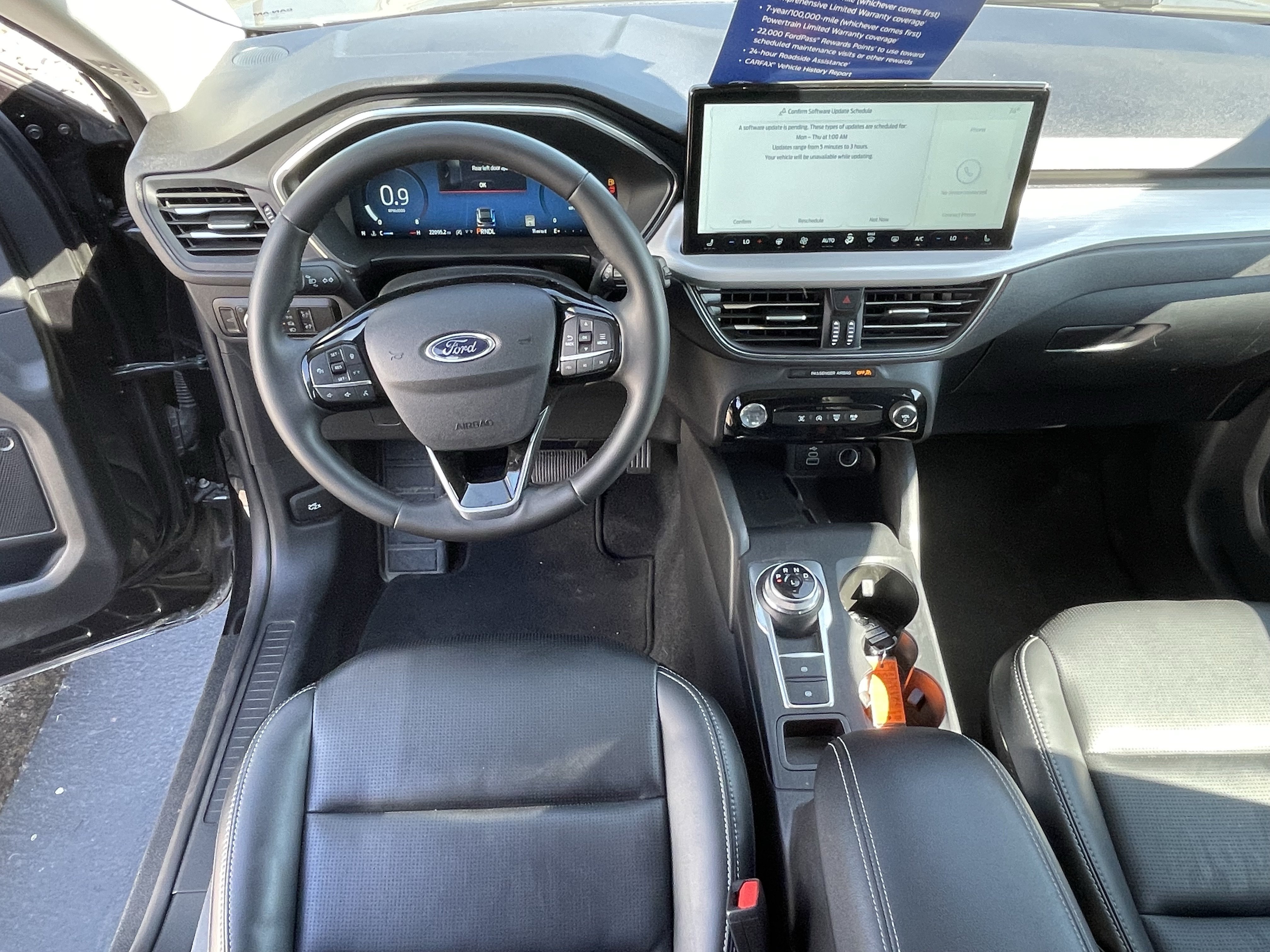 Certified 2025 Ford Escape Platinum AWD/4WD image 8