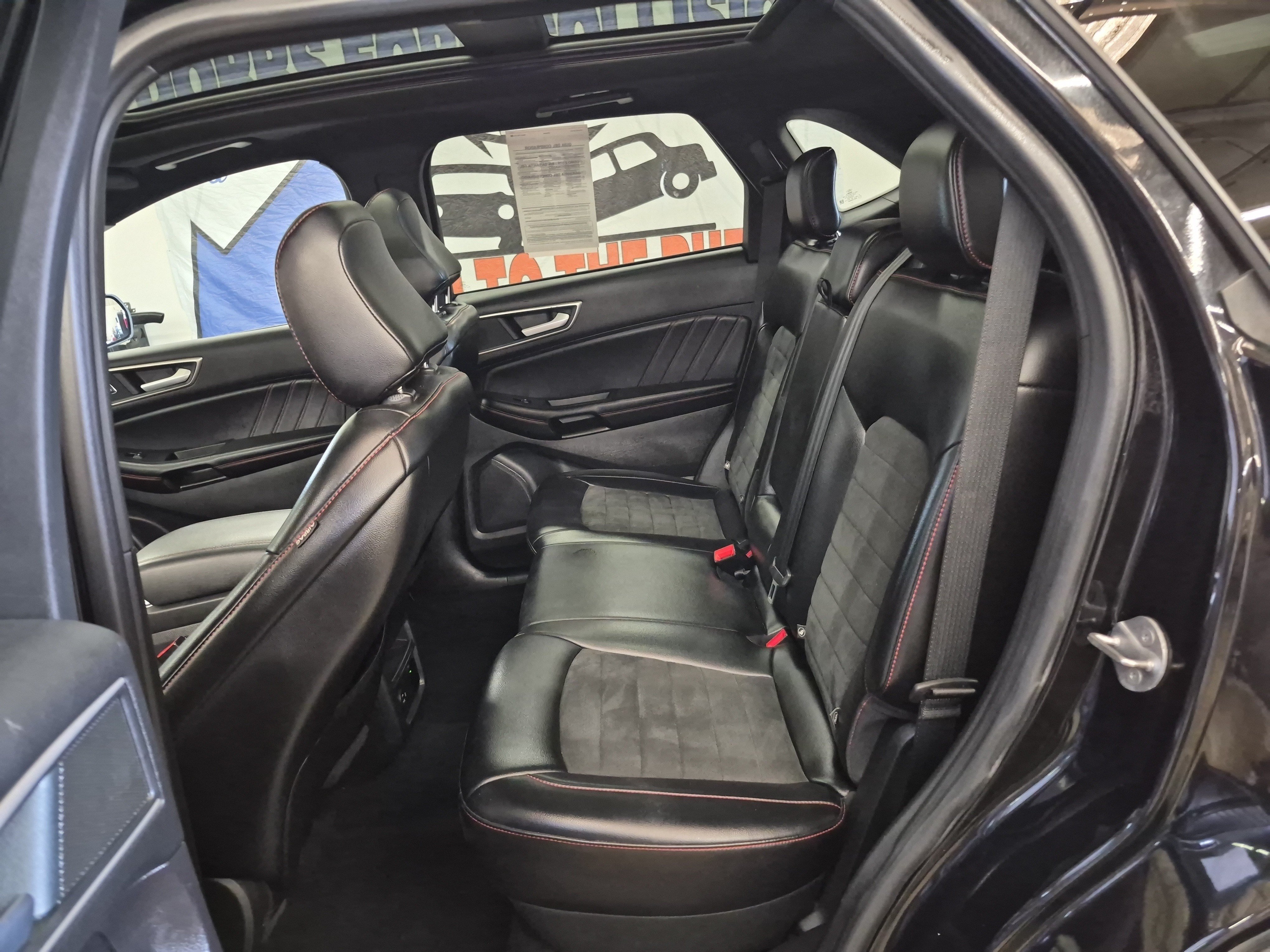 Certified 2022 Ford Edge ST-Line AWD/4WD image 16