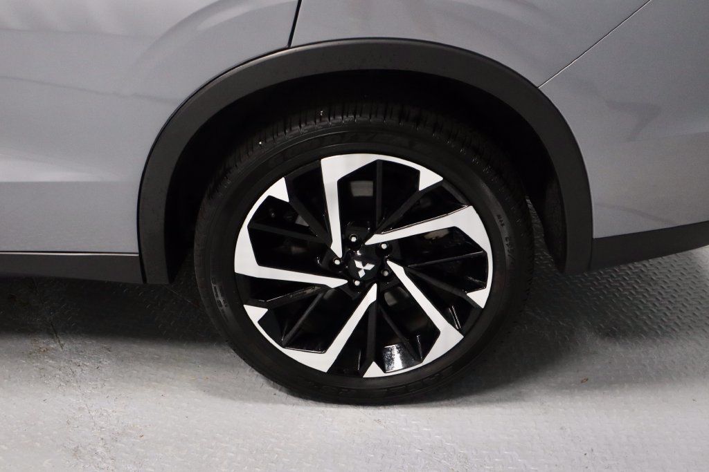 Used 2022 Mitsubishi Outlander SE AWD/4WD image 20