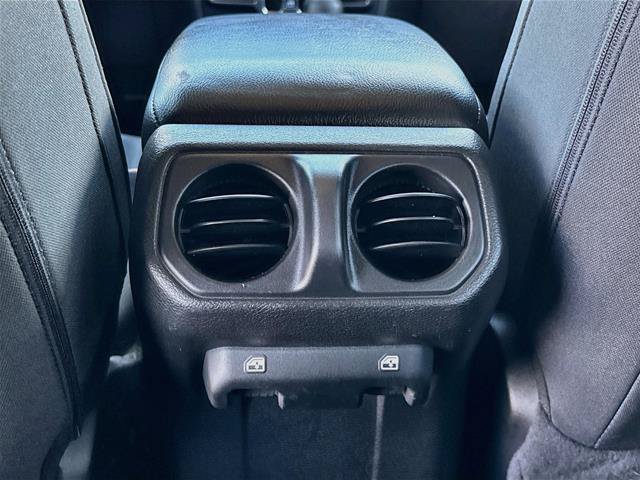 Used 2022 Jeep Wrangler Unlimited Sport AWD/4WD image 27