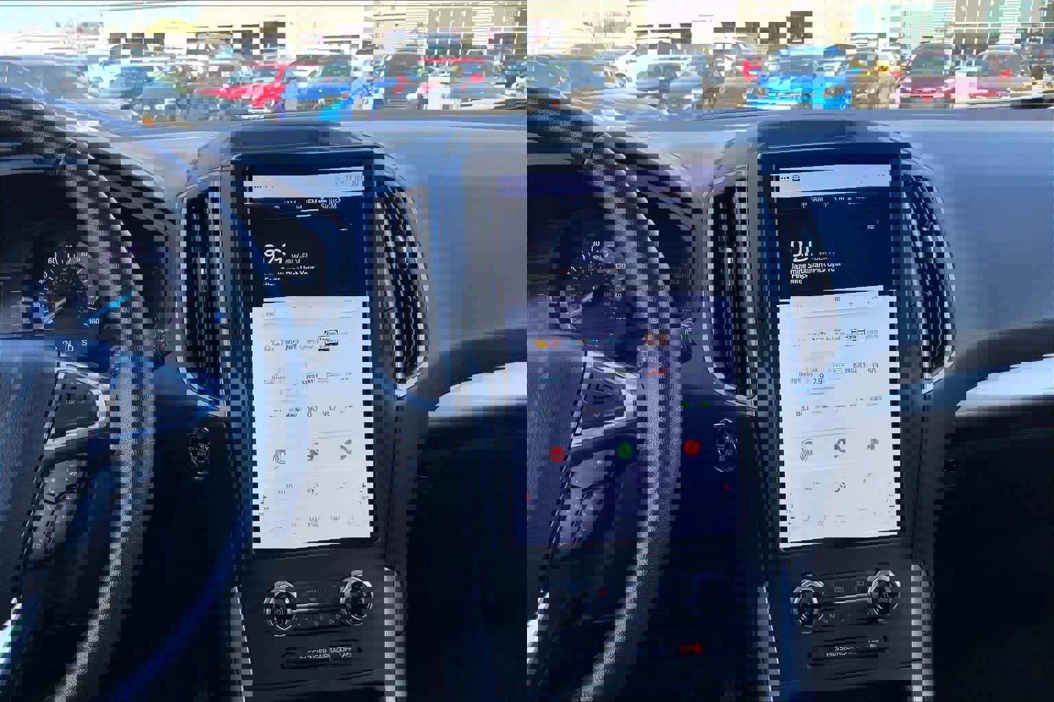 Certified 2024 Ford Edge SEL image 9