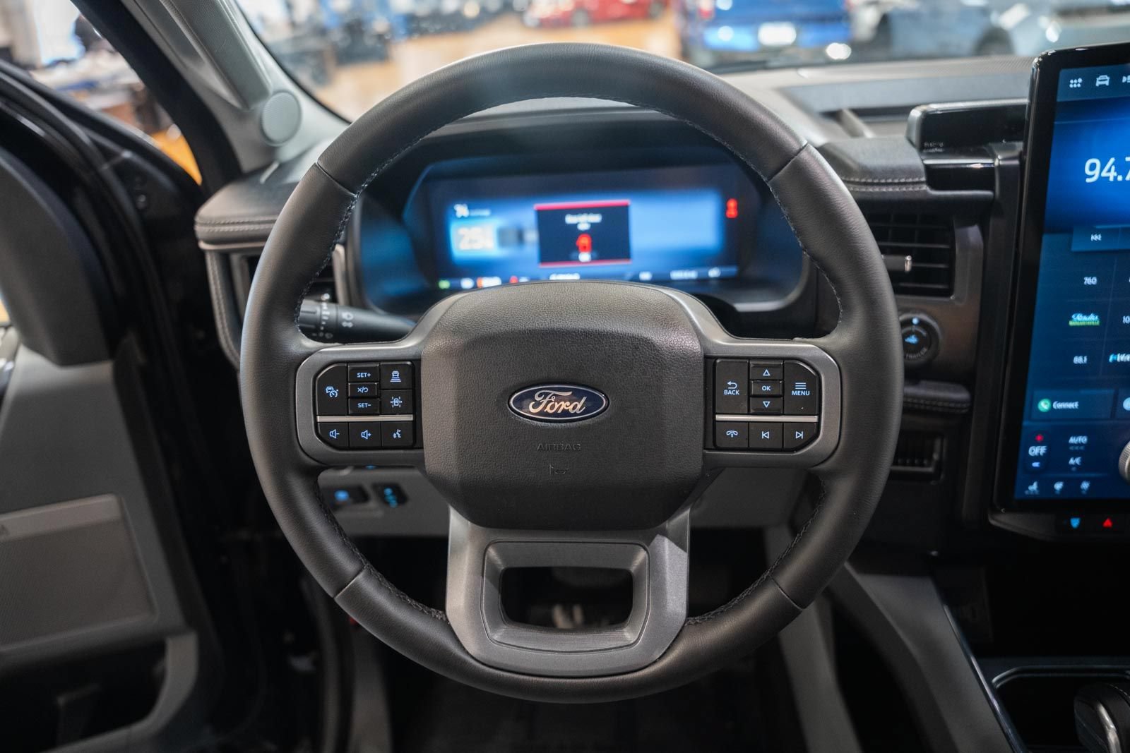 Certified 2025 Ford F150 Lightning Flash AWD/4WD image 39