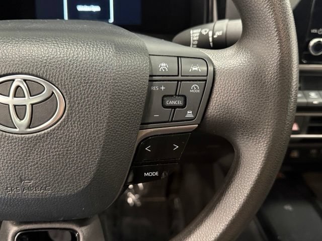 Used 2025 Toyota Camry LE FWD image 18