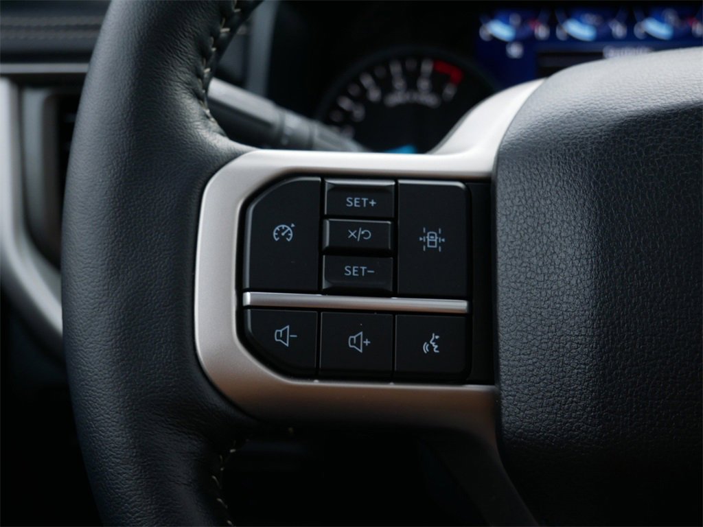 Certified 2024 Ford Expedition XLT image 18