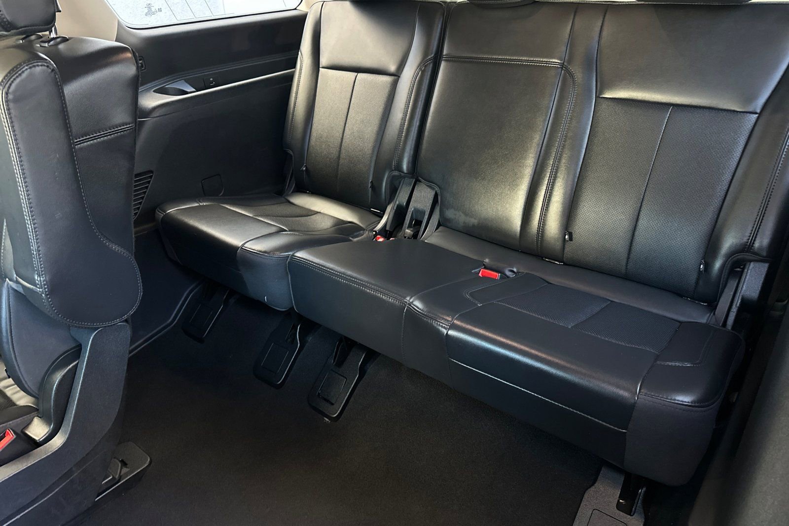 Certified 2024 Ford Expedition XLT image 14