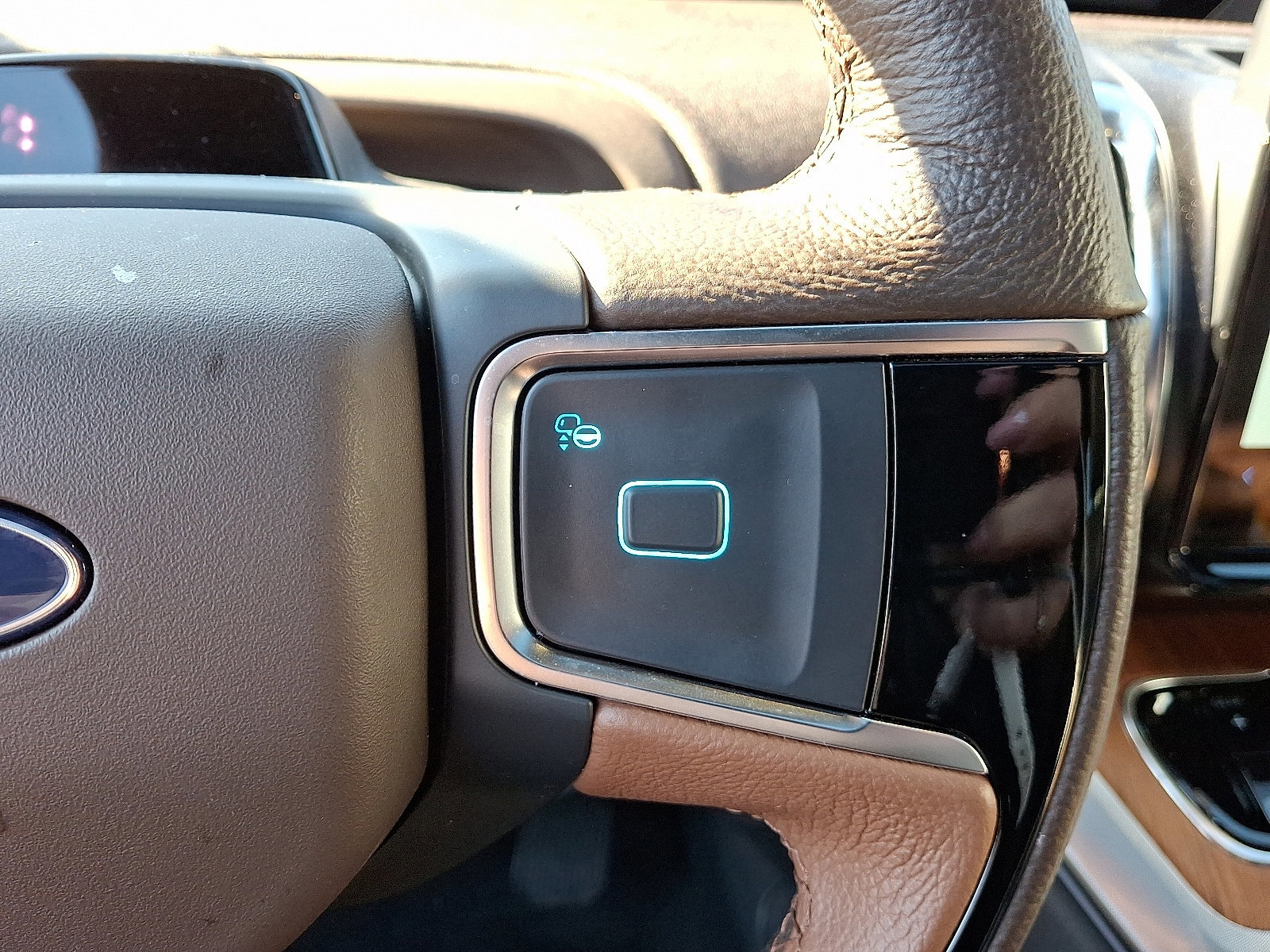 Certified 2025 Ford Expedition King Ranch image 24