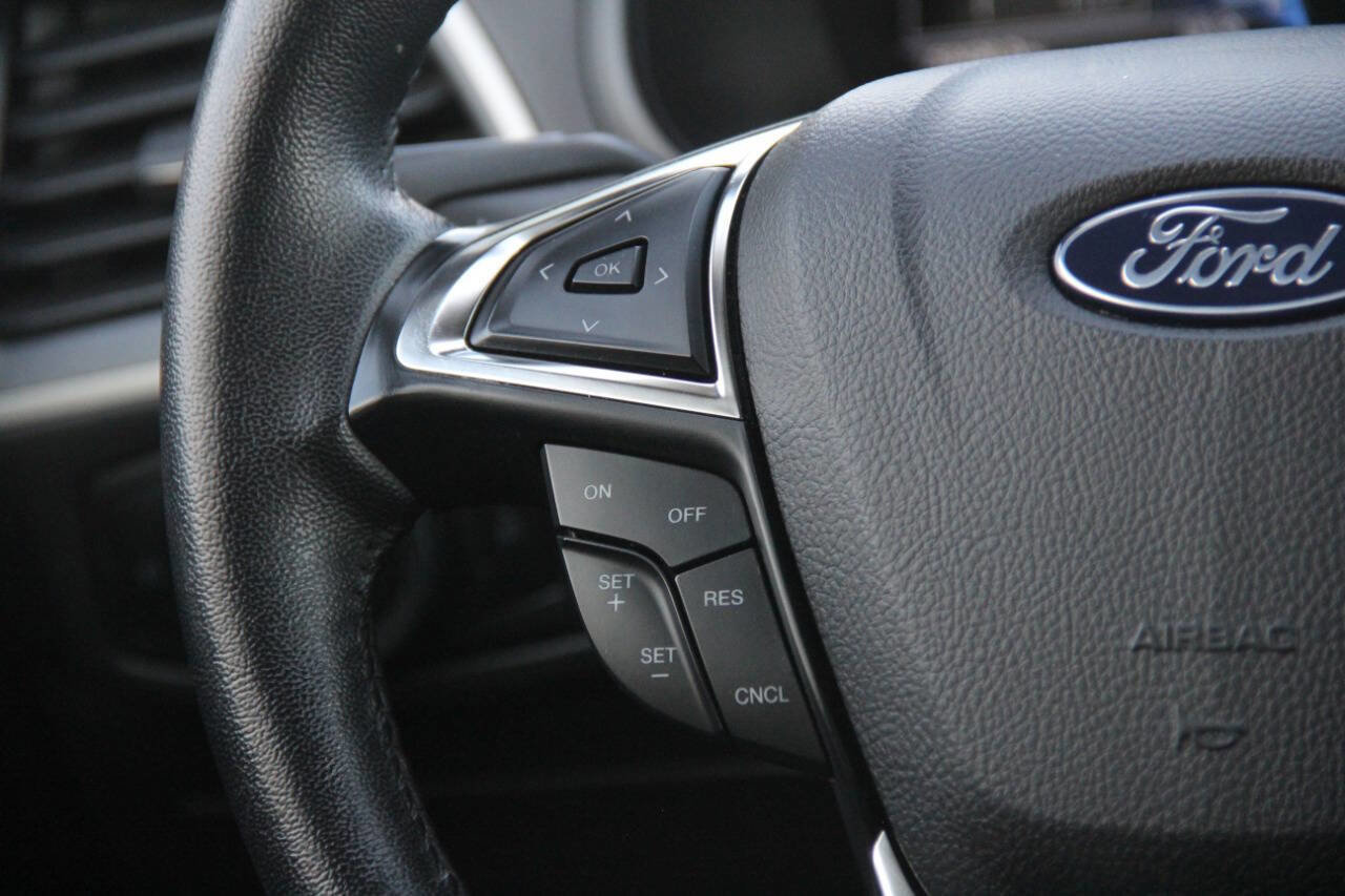 Certified 2023 Ford Edge SEL image 16