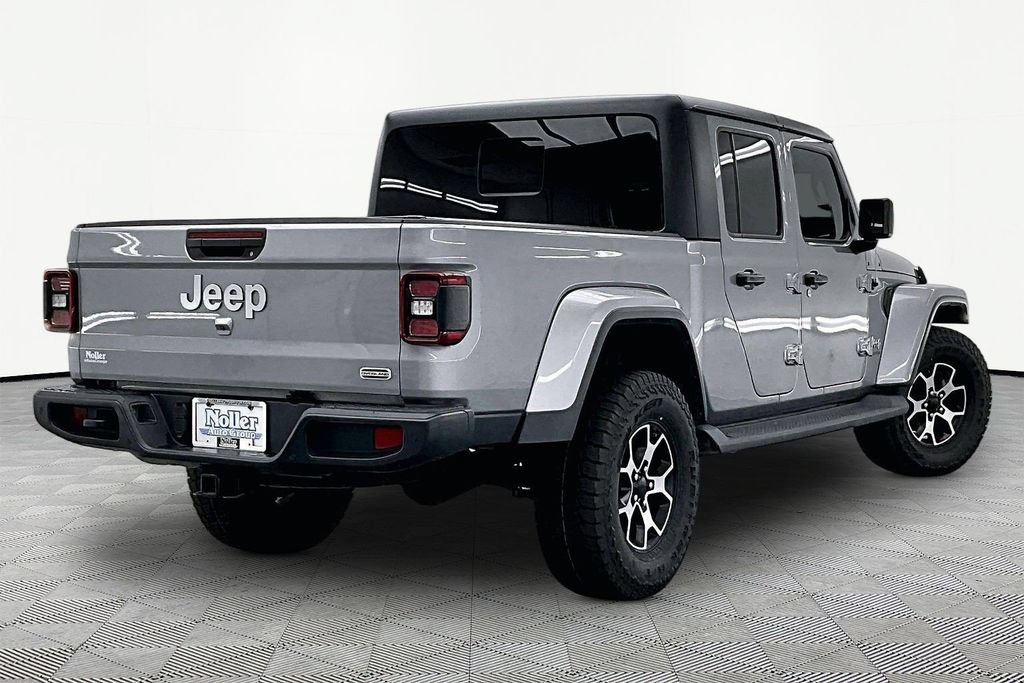 Used 2020 Jeep Gladiator Overland AWD/4WD image 2