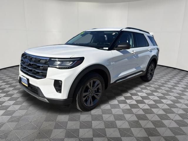 Certified 2025 Ford Explorer Active w/ Active Comfort Package AWD/4WD image 13