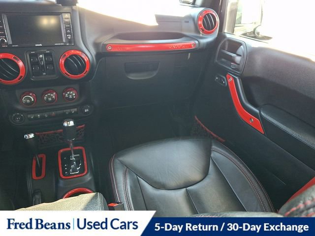 Used 2017 Jeep Wrangler Unlimited Rubicon image 16