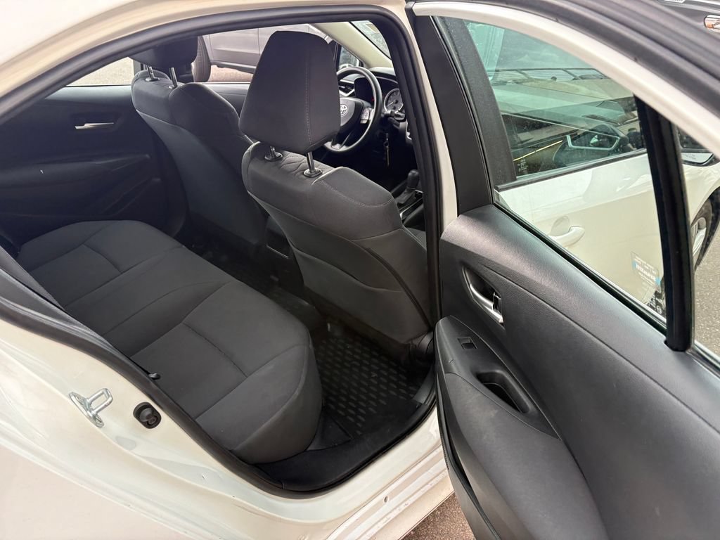 Used 2021 Toyota Corolla LE FWD image 29