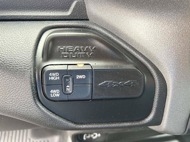 Used 2022 RAM 2500 Tradesman w/ Chrome Appearance Group AWD/4WD image 31