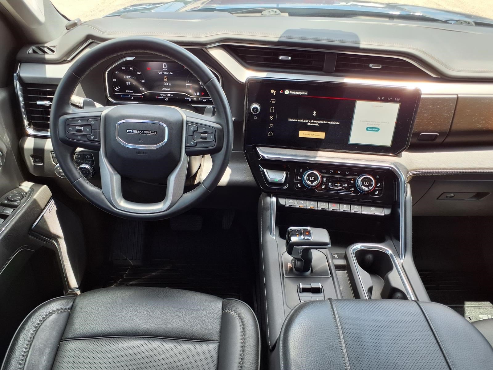 Used 2024 GMC Sierra 1500 Denali w/ Denali Reserve Package AWD/4WD image 13