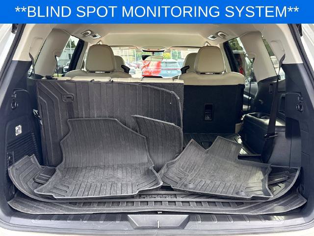 Used 2022 Subaru Ascent Limited w/ Popular Package #2A AWD/4WD image 7