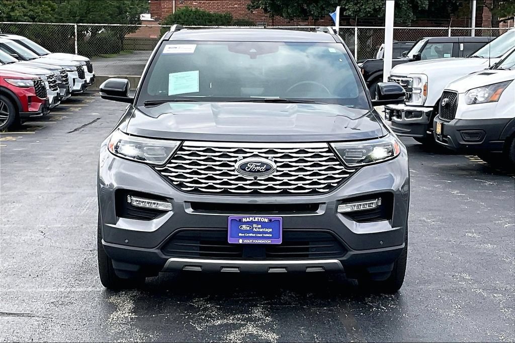 Certified 2022 Ford Explorer Platinum w/ Equipment Group 601A AWD/4WD image 2