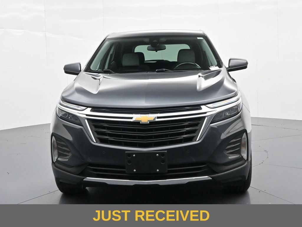 Used 2022 Chevrolet Equinox LT w/ Driver Convenience Package AWD/4WD image 3