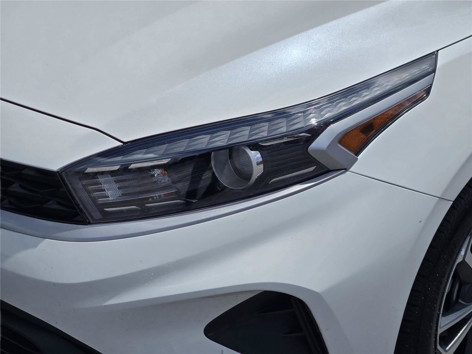 Used 2024 Kia Forte LXS w/ LXS Technology Package FWD image 10