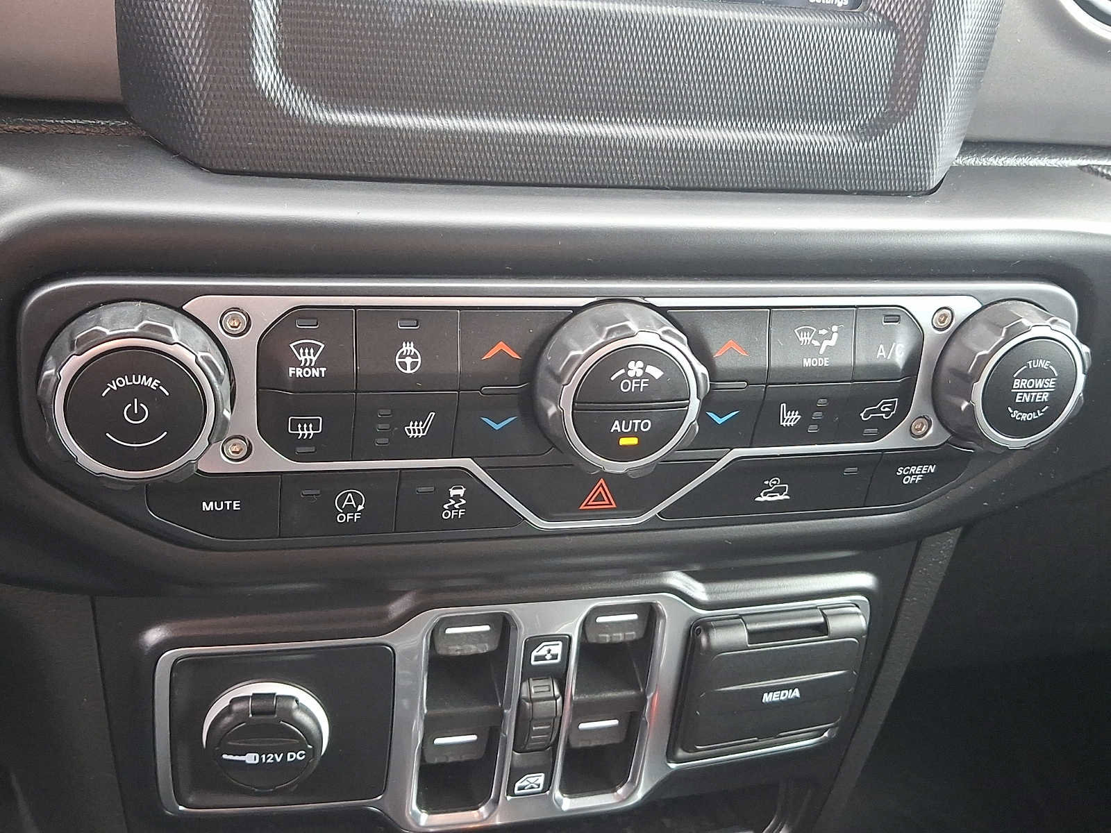 Used 2021 Jeep Wrangler Unlimited Sport image 15