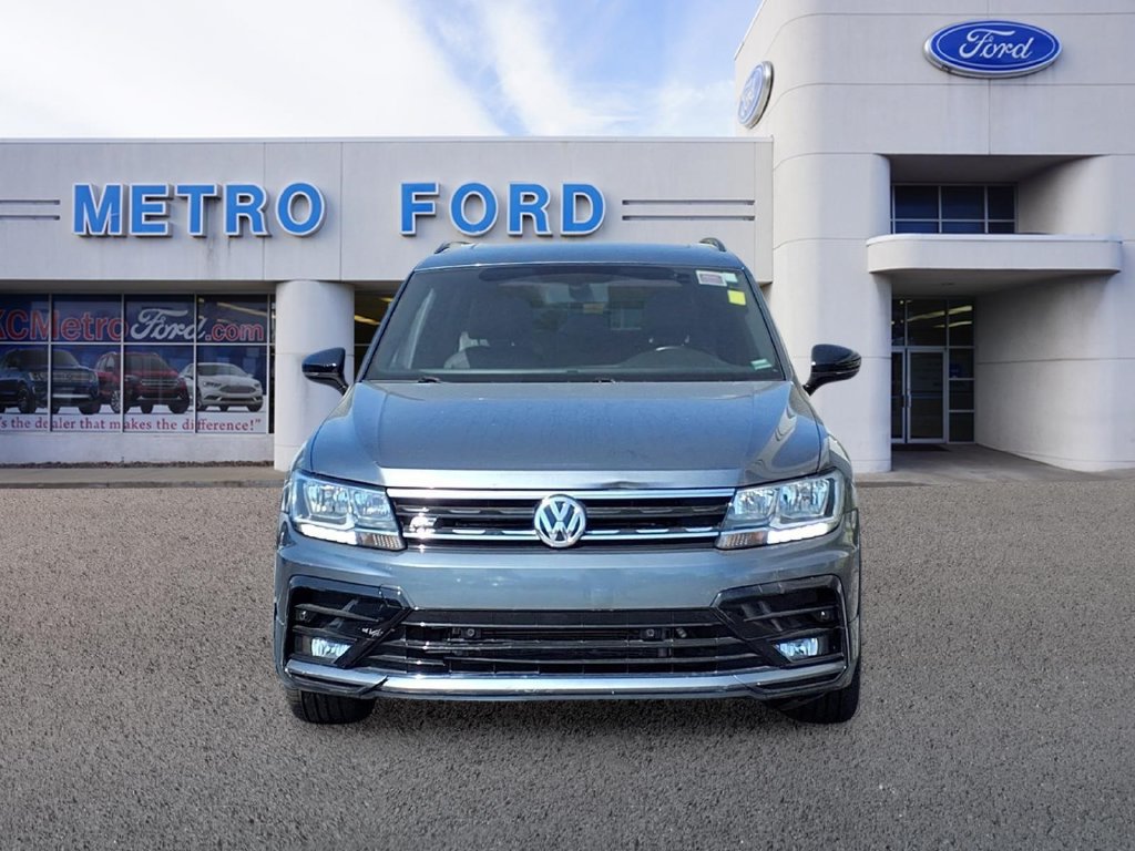 Used 2020 Volkswagen Tiguan SE R-Line FWD image 8