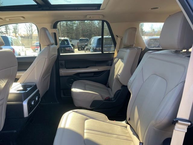 Certified 2024 Ford Expedition Limited image 26