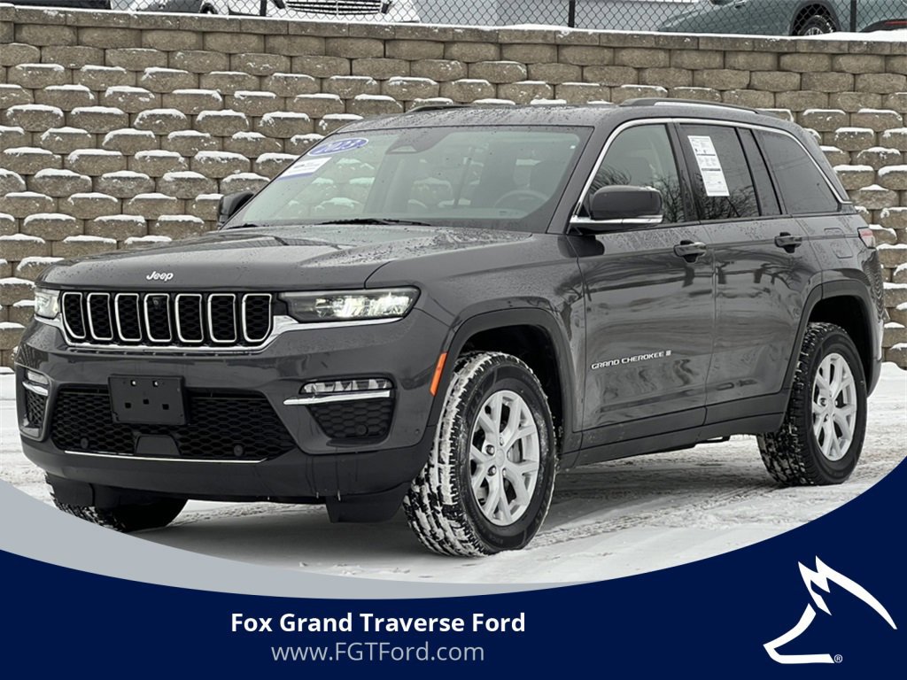 Used 2023 Jeep Grand Cherokee Limited w/ Luxury Tech Group II image 6