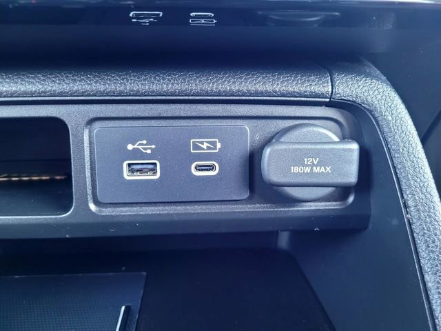 Used 2025 Honda Pilot Touring image 17