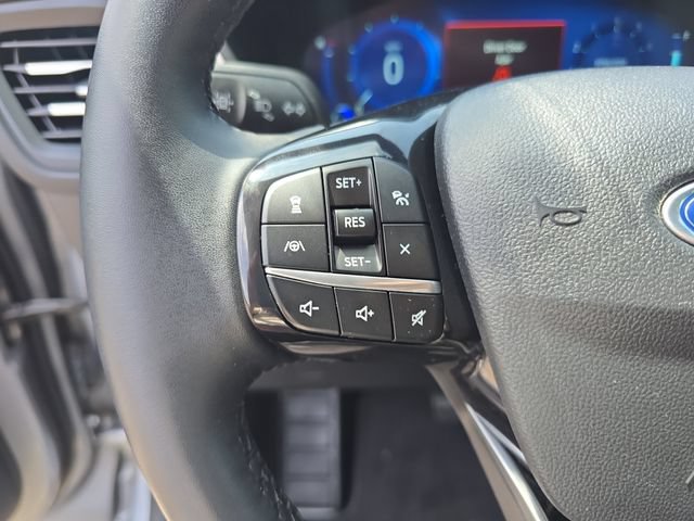 Certified 2022 Ford Escape Titanium AWD/4WD image 18