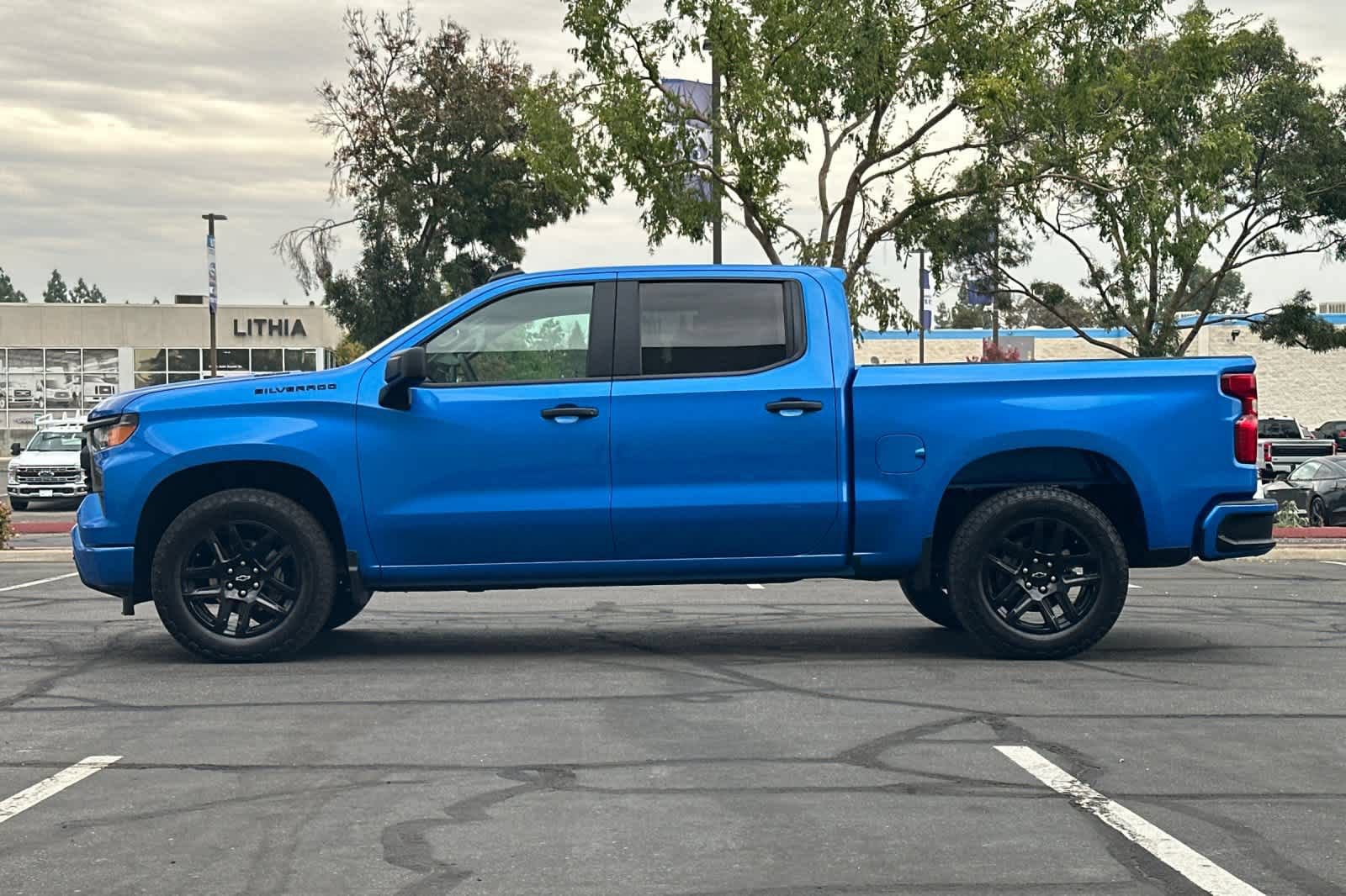 Used 2025 Chevrolet Silverado 1500 Custom w/ Turbomax Blackout Package RWD image 6