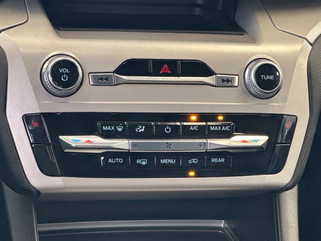 Certified 2023 Ford Explorer XLT AWD/4WD image 15