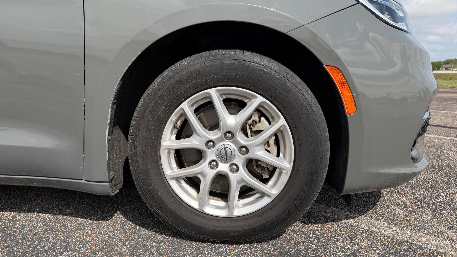 Used 2022 Chrysler Pacifica Touring-L FWD image 16