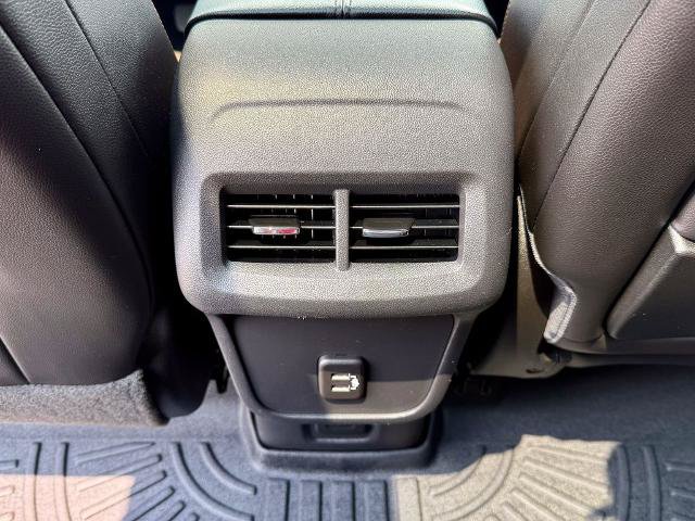 Used 2021 GMC Terrain SLT w/ Infotainment Package II AWD/4WD image 35