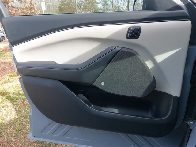 Certified 2025 Ford Mustang Mach-E Premium image 27