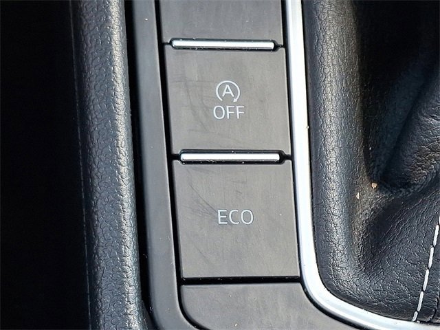 Used 2024 Volkswagen Jetta SE image 28