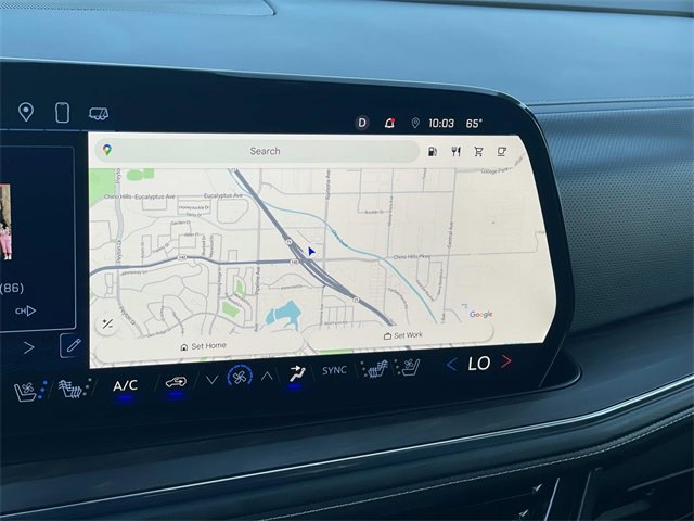 Used 2025 Chevrolet Suburban Premier image 13