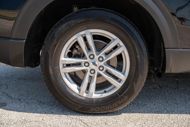 Certified 2024 Ford Explorer XLT RWD image 10