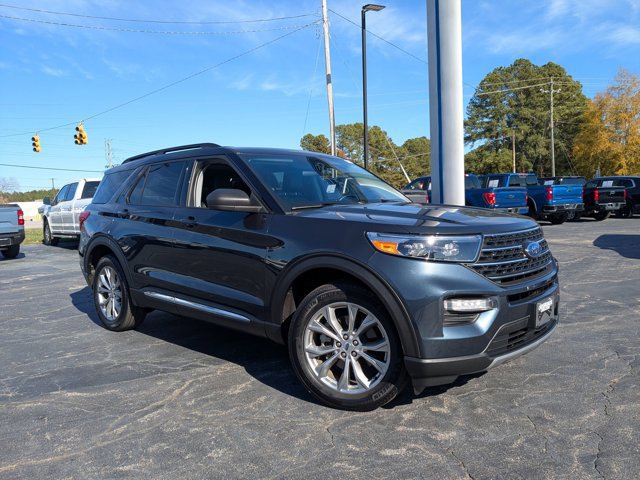 Certified 2023 Ford Explorer XLT w/ Equipment Group 202A image 7